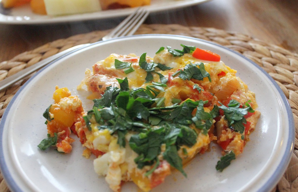 MENEMEN - Eine traditionell türkische Eierpfanne mit Gemüse - CANANS ...